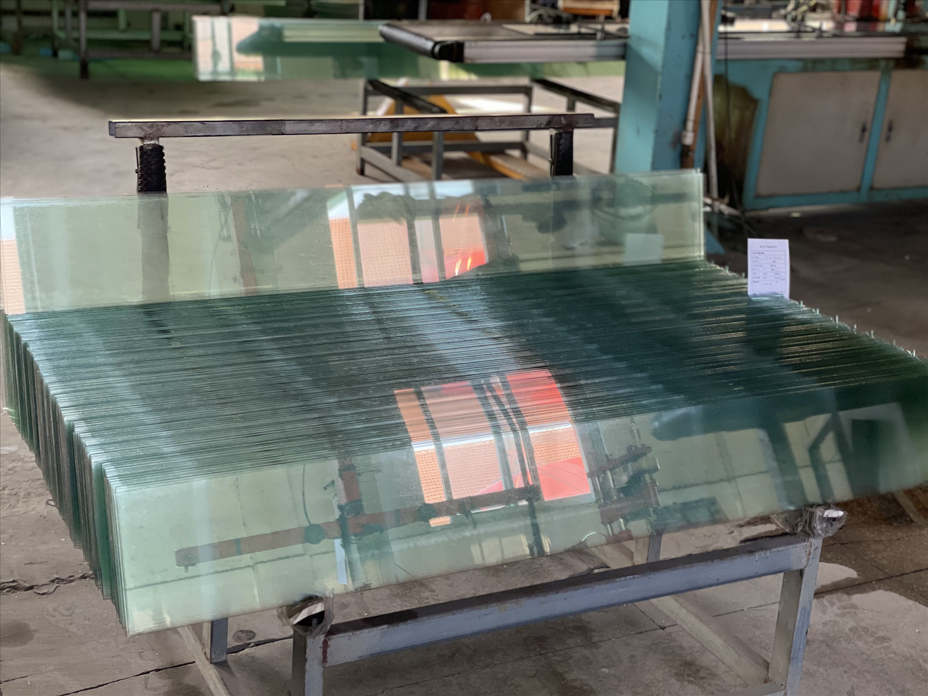 Automotive Floating Glass cutted